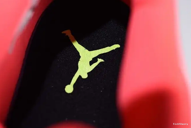 Kick Theory Jordan Air Hot AQ9128-600 NRG Punch